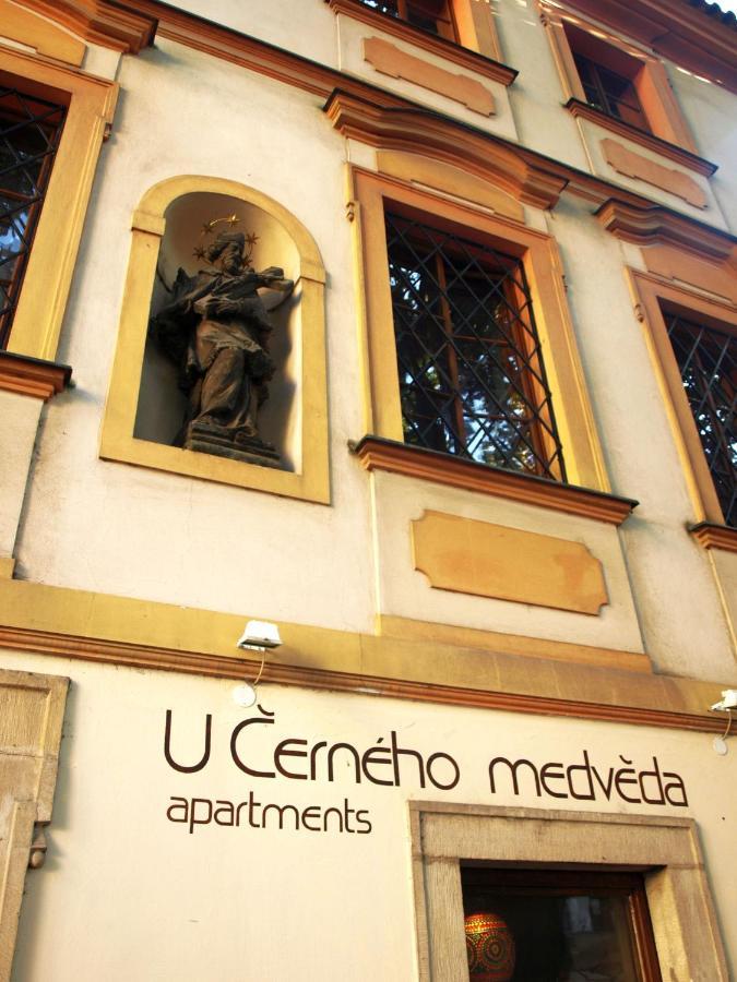 U Cerneho Medveda- At The Black Bear Διαμέρισμα Πράγα Εξωτερικό φωτογραφία
